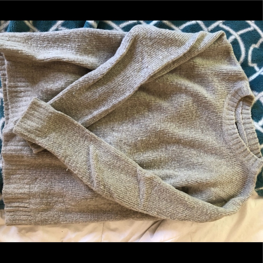 Pullover Sweater/Long sleeve